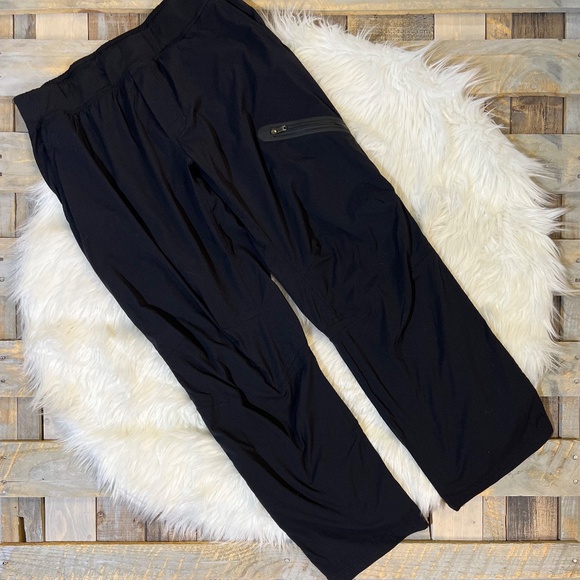 EUC [Lululemon] Black Tracker < Seawall > Workout Pants | Mens Small · Medium - Picture 3 of 16